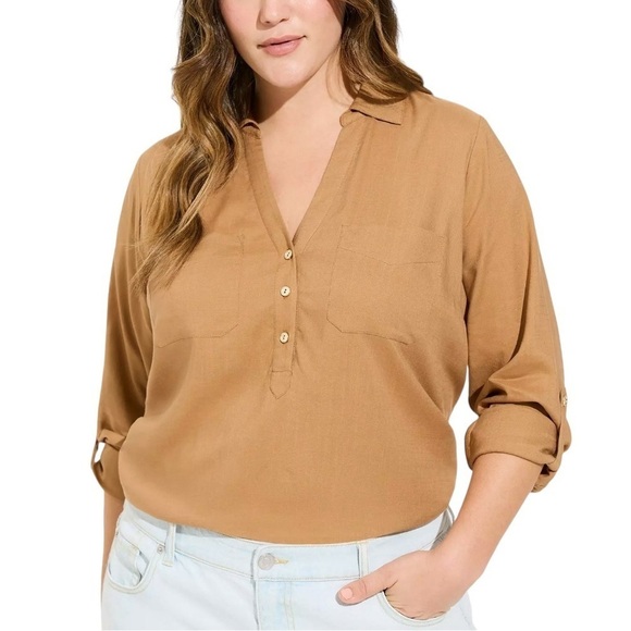 TORRID Linen Pocket Henley Long Sleeve Tunic Top - Picture 2 of 10